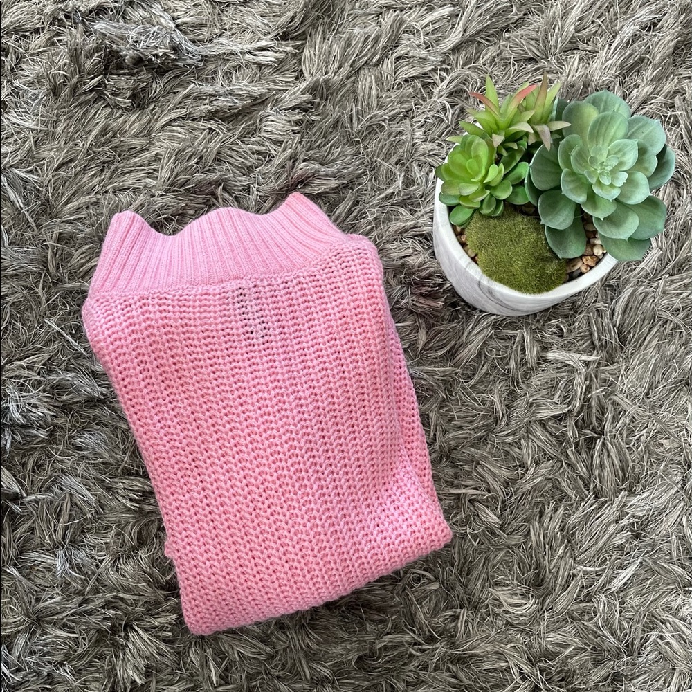 H&M Cropped Turtleneck Sweater✨